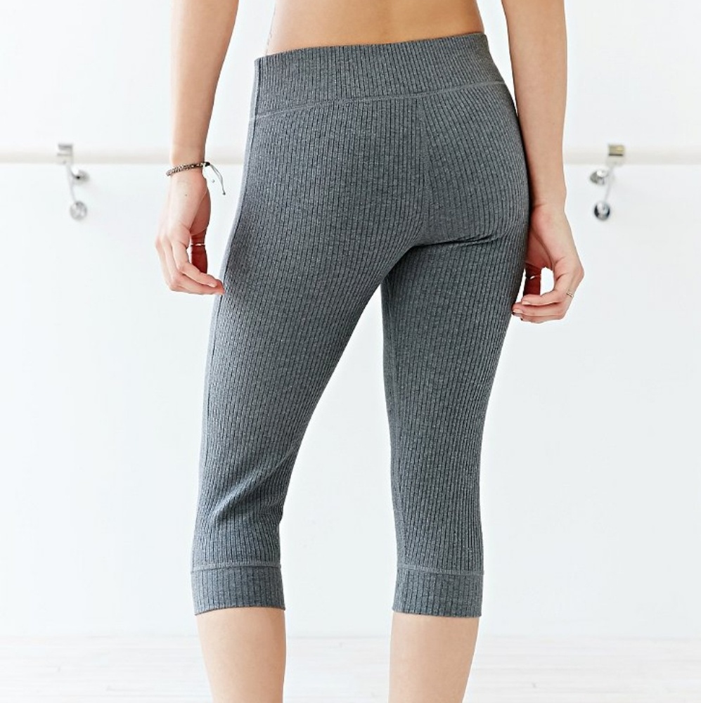 alo leggins